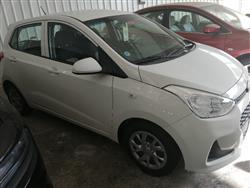 هيونداي i10
